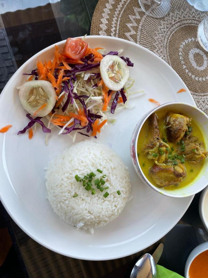 Dagoni Hotel Boueni ภายนอก รูปภาพ